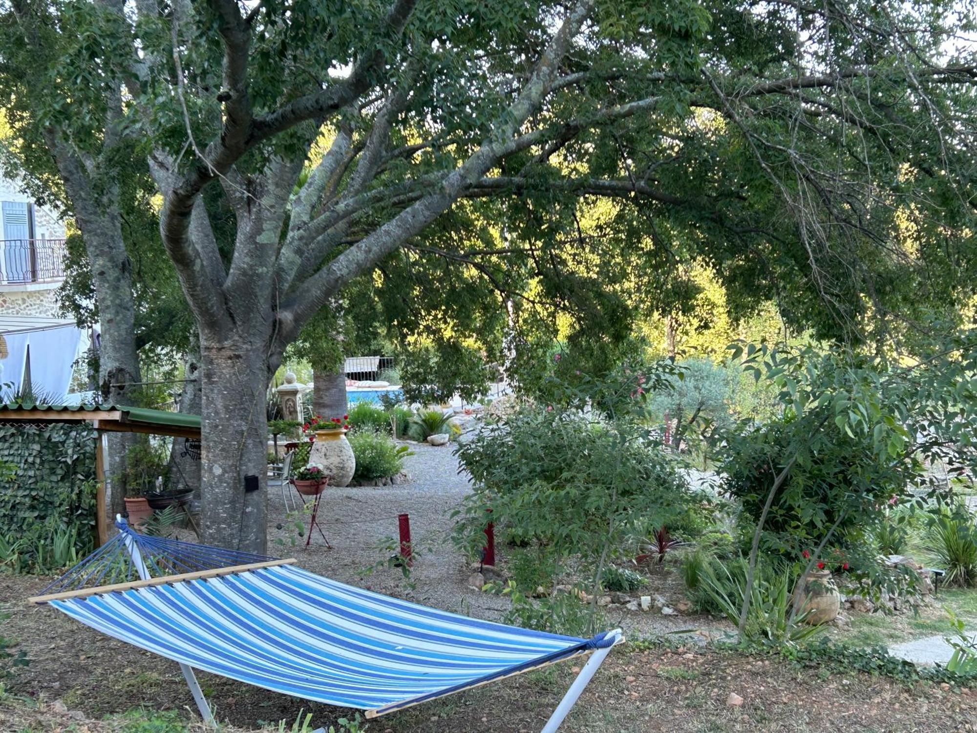Bastide Des Hesperides Lägenhet Flayosc Exteriör bild